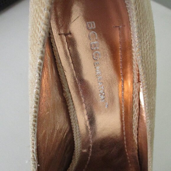 BCBGeneration "Parade" Womens Tan Leather .75" Platform Pump w/4" (net) Heel- 8M - Picture 7 of 11